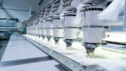 利潤(rùn)突破萬(wàn)億，輕工業(yè)何以交出亮眼成績(jī)單？